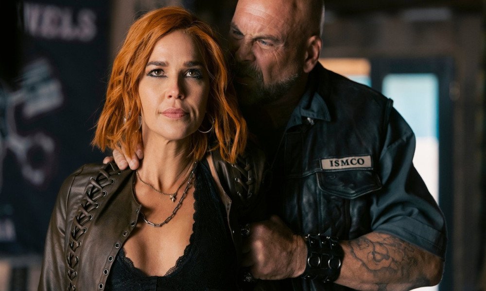 S1E6-Out of the Shadows (2)